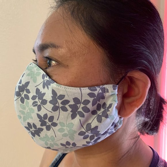 Accessories - Floral Face Mask w Wire & Filter Slot Washable